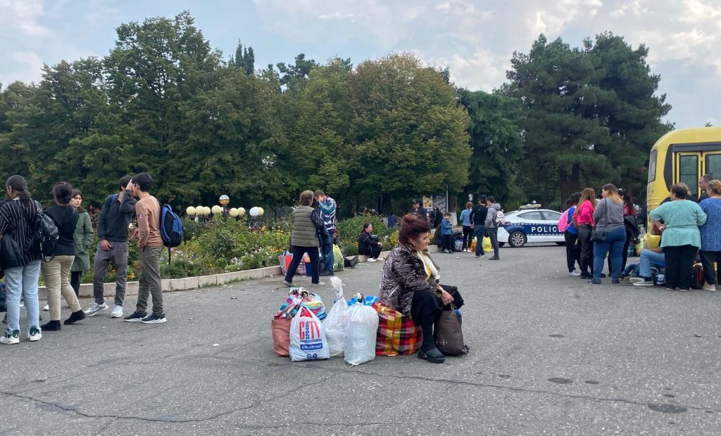 Արցախցիները փախստական են քաղաքակա՞ն որոշմամբ