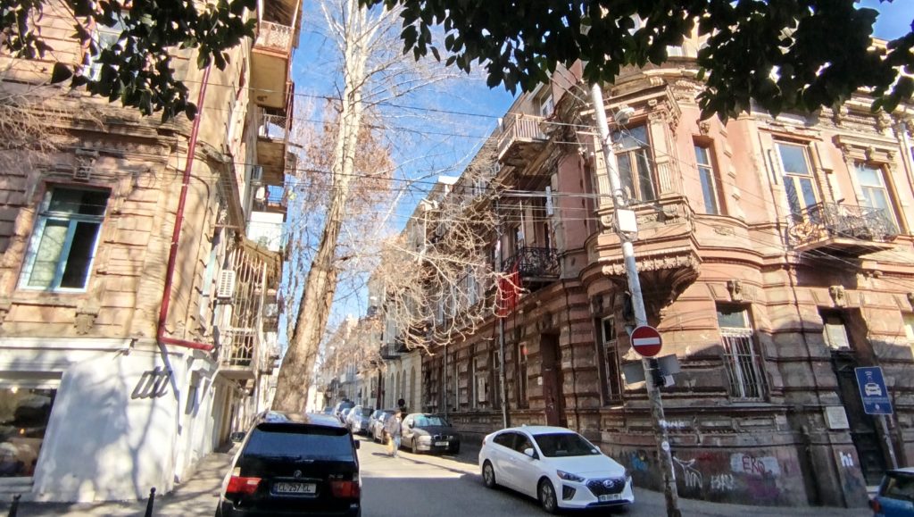 Evelina Ter-Akopova’s house and her neighbor’s house, located in the Sololaki district of Tbilisi.